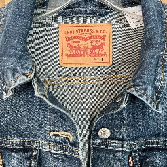 Levi's Blue Jean Jacket - Picture 2 of 10